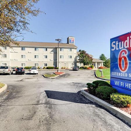 Rodeway Inn Fishers Indianapolis Exterior photo